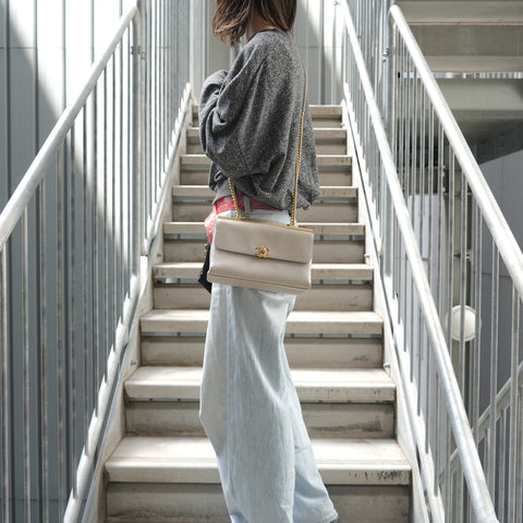 CHANEL Item No. 25, 2018 Matelass 31 RUE CAMBON Shoulder Bag beige WS28426