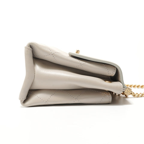 CHANEL Item No. 25, 2018 Matelass 31 RUE CAMBON Shoulder Bag beige WS28426