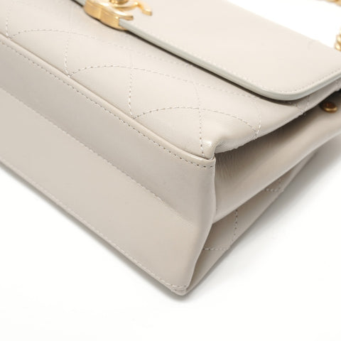 CHANEL Item No. 25, 2018 Matelass 31 RUE CAMBON Shoulder Bag beige WS28426