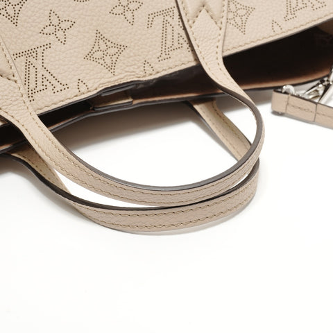 LOUIS VUITTON Blossom PM Mahina 2way Shoulder Bag beige WS28448