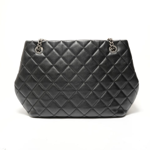CHANEL Accordion Chain Lambskin, Item No. 23 Shoulder Bag black WS28464