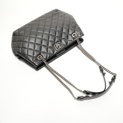 CHANEL Accordion Chain Lambskin, Item No. 23 Shoulder Bag black WS28464
