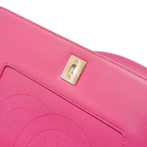 CHANEL V-stitch Mademoiselle Chain Lambskin, size 24 Shoulder Bag pink WS28513