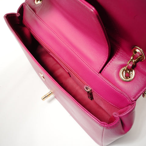 CHANEL V-stitch Mademoiselle Chain Lambskin, size 24 Shoulder Bag pink WS28513
