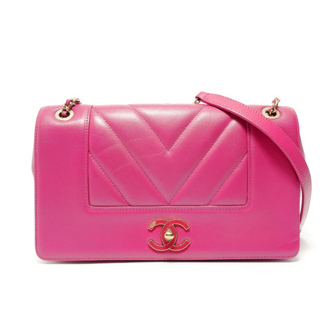 CHANEL V-stitch Mademoiselle Chain Lambskin, size 24 Shoulder Bag pink WS28513