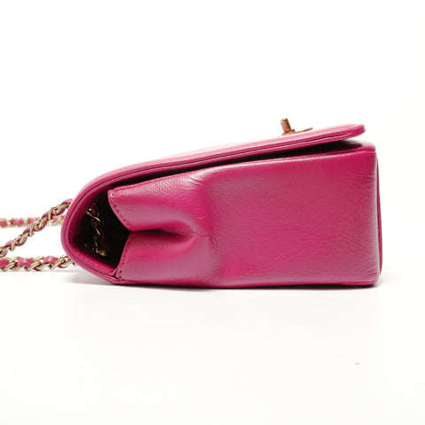 CHANEL V-stitch Mademoiselle Chain Lambskin, size 24 Shoulder Bag pink WS28513