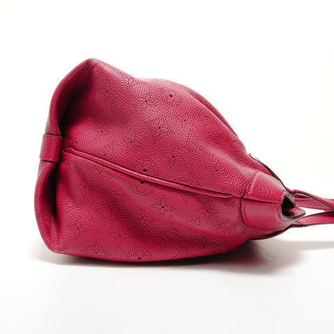 LOUIS VUITTON Monogram Mahina Seals PM Grenat, made in 2011. Handbag Red WS28524