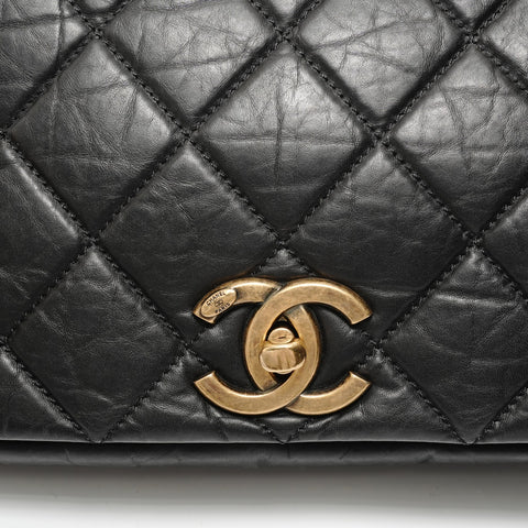 CHANEL Serial number 16, Matelass Chain 2WAY Gold Metal Shoulder Bag black WS28549