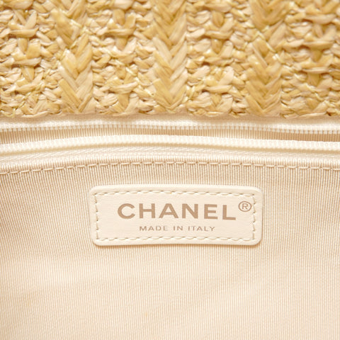 CHANEL Item No. 26, 2018-2019 Chanel 31 Handbag yellow WS28590