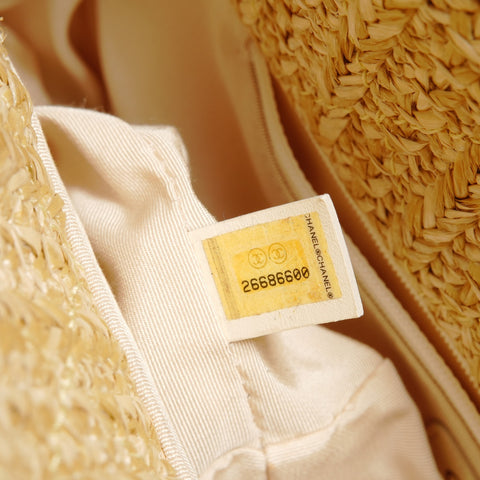 CHANEL Item No. 26, 2018-2019 Chanel 31 Handbag yellow WS28590