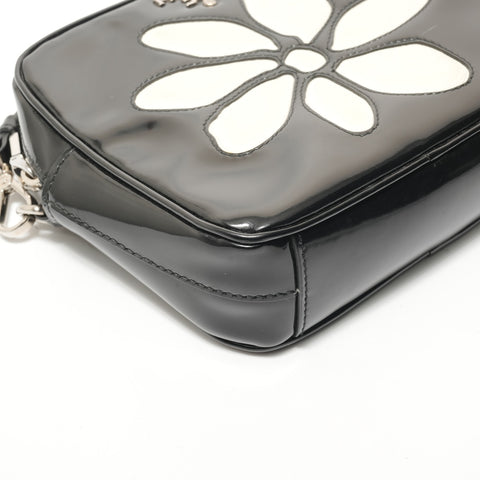 PRADA Flower motif patent leather Shoulder Bag black WS28614