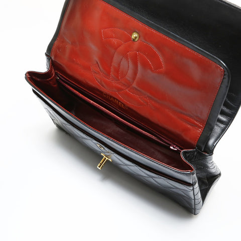CHANEL Series 0 (1985-1986): Matelass combination with Metal double flap. Shoulder Bag black WS28627