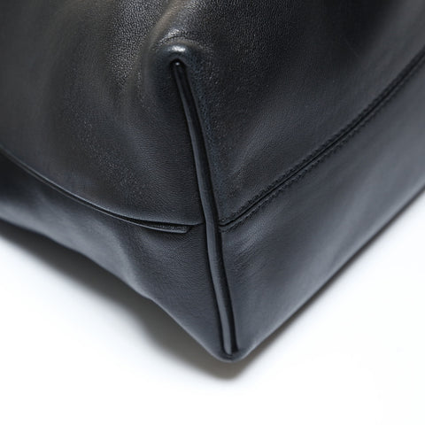 LOEWE Anagram Flamenco Knot Shoulder Bag black WS28651