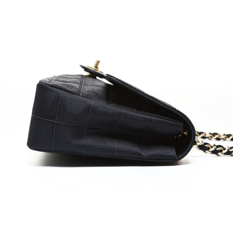 CHANEL Series 7, 1997-1999 New Travel Line, Metal: Matte Gold Shoulder Bag black WS28652