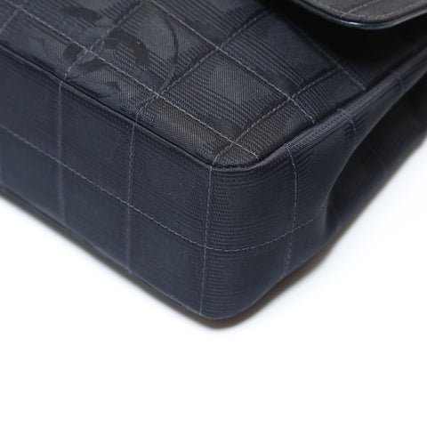 CHANEL Series 7, 1997-1999 New Travel Line, Metal: Matte Gold Shoulder Bag black WS28652
