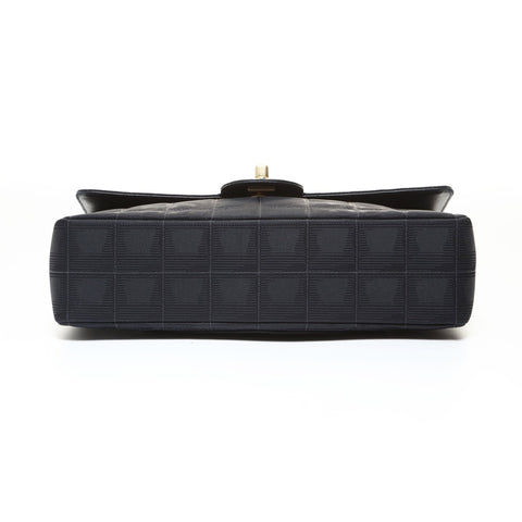 CHANEL Series 7, 1997-1999 New Travel Line, Metal: Matte Gold Shoulder Bag black WS28652