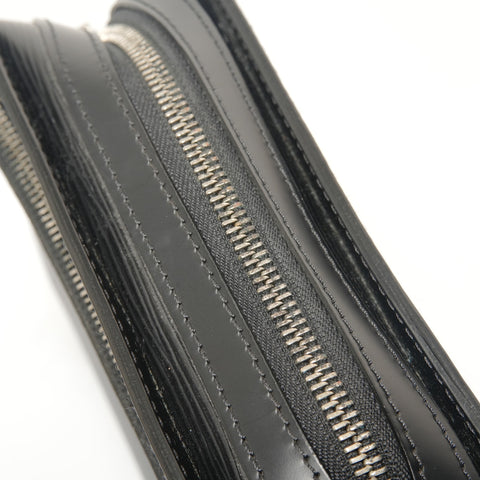 LOUIS VUITTON Epi Oche, hergestellt im Jahr 2011. Clutch-Tasche schwarz WS28661