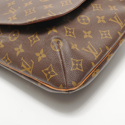 LOUIS VUITTON Monogram Musette, made in 2001 Shoulder Bag Brown WS28664