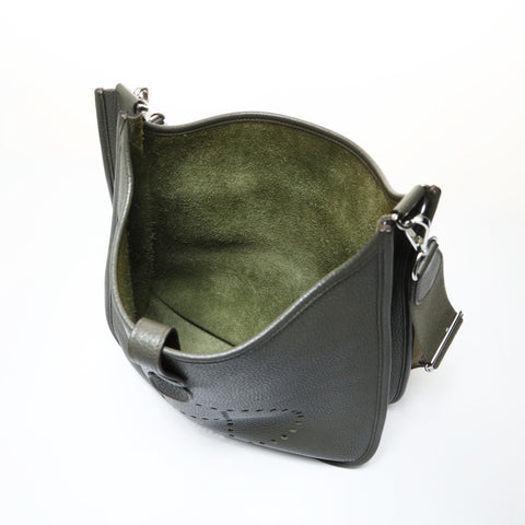 HERMES Evelyn 3 GM Taurillon Clemence T-stamp Shoulder Bag khaki WS28691