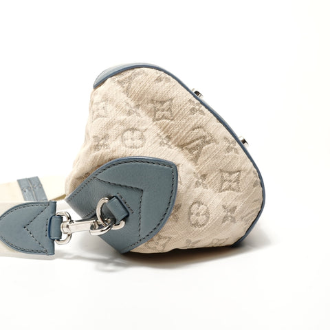 LOUIS VUITTON Monogram denim round pochette, made in 2012. Shoulder Bag beige WS28709
