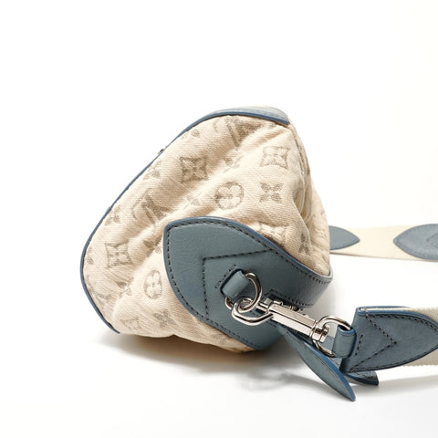 LOUIS VUITTON Monogram denim round pochette, made in 2012. Shoulder Bag beige WS28709