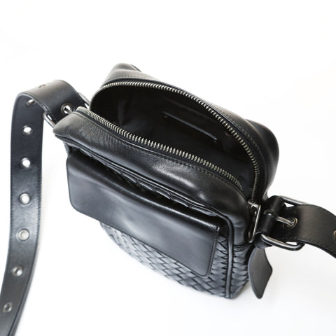 BOTTEGAVENETA INTRECCIATO leather Shoulder Bag black WS28720