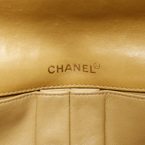 CHANEL Table #7, 1997-1999: Chocolate Bar 26, Lambskin Shoulder Bag beige WS28727