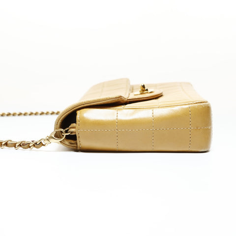 CHANEL Table #7, 1997-1999: Chocolate Bar 26, Lambskin Shoulder Bag beige WS28727