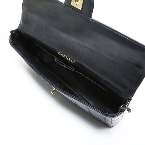 CHANEL Table #8: Chocolate Bar East West Shoulder Bag black WS28730
