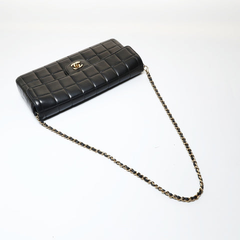 CHANEL Table #8: Chocolate Bar East West Shoulder Bag black WS28730