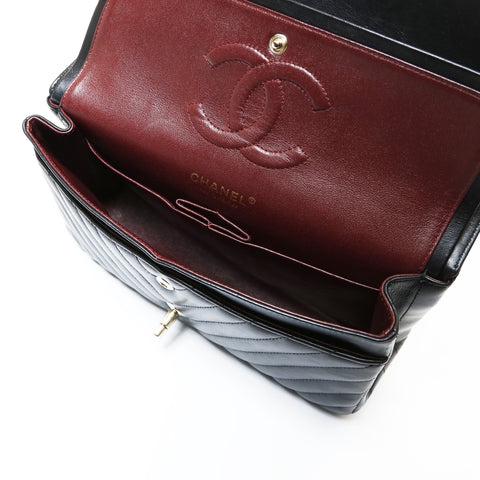CHANEL Item No. 25, 2018 Chevron COCO Mark Double Flap Shoulder Bag black WS28734