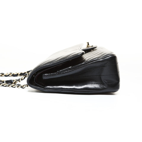 CHANEL Item No. 25, 2018 Chevron COCO Mark Double Flap Shoulder Bag black WS28734
