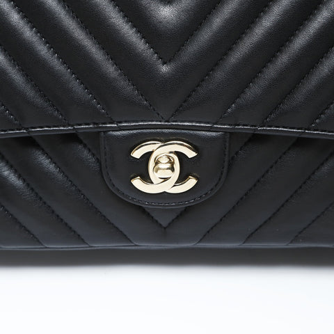 CHANEL Item No. 25, 2018 Chevron COCO Mark Double Flap Shoulder Bag black WS28734