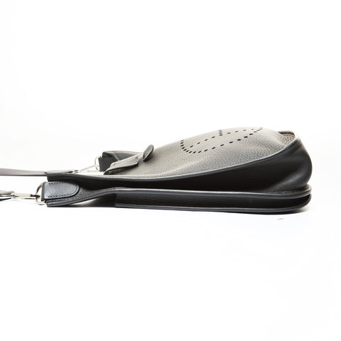 HERMES � J stamp, 2006 production, Evelyn II, Taurillon Clemence Shoulder Bag gray WS28747