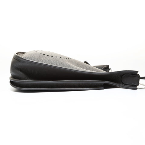 HERMES � J stamp, 2006 production, Evelyn II, Taurillon Clemence Shoulder Bag gray WS28747