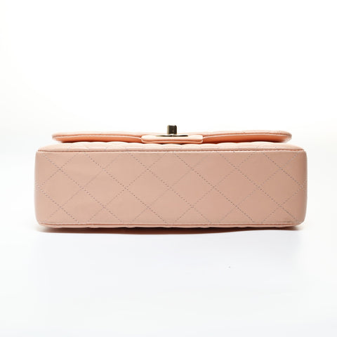 CHANEL Matelass Double Flap Lambskin Bag, Series 21, 2022-26 Shoulder Bag pink WS28762