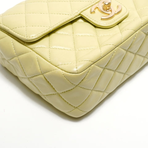 CHANEL Mini Matelass Lambskin Metal Matte Gold Shoulder Bag green WS28783