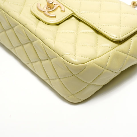 CHANEL Mini Matelass Lambskin Metal Matte Gold Shoulder Bag green WS28783