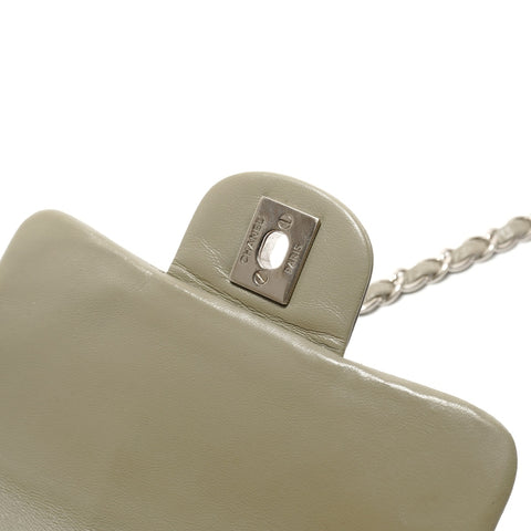 CHANEL Quilted lambskin chain crossbody bag, item number 13. Shoulder Bag green WS28800