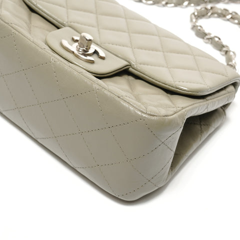 CHANEL Quilted lambskin chain crossbody bag, item number 13. Shoulder Bag green WS28800