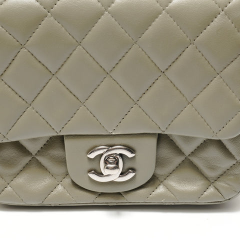 CHANEL Quilted lambskin chain crossbody bag, item number 13. Shoulder Bag green WS28800
