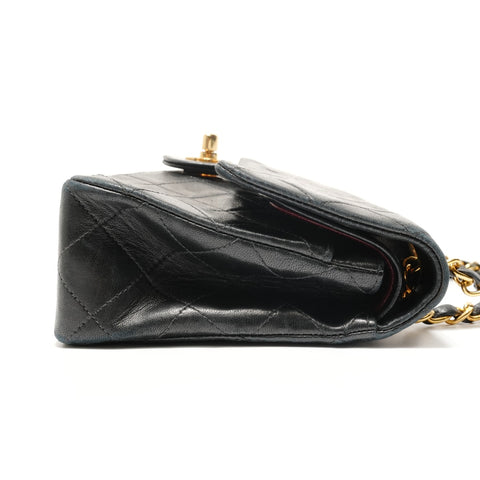 CHANEL Matelass double flap chain lambskin Shoulder Bag black WS28871