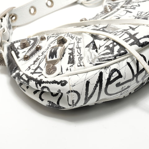 BALENCIAGA Graffiti Lucagol XS Shoulder Bag white WS28898