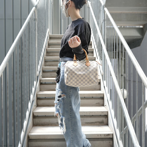 LOUIS VUITTON 2011 Damier Azur Speedy 25 Handbag white WS28899