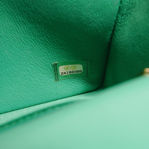CHANEL Item No. 24, 2017-2018 Chevron V-stitch Shoulder Bag green WS28907