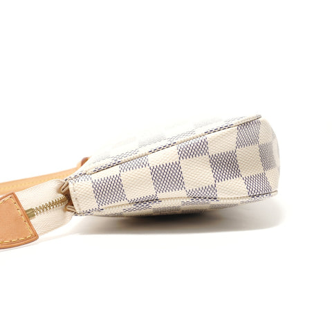 LOUIS VUITTON Azur Damier Pochette Accessoires, made in 2012. Shoulder Bag white WS28940
