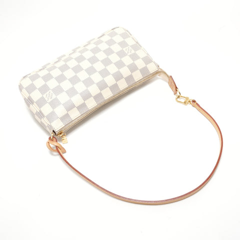 LOUIS VUITTON Azur Damier Pochette Accessoires, made in 2012. Shoulder Bag white WS28940