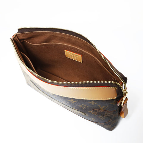 LOUIS VUITTON Pochette Voyage Spool Clutch bag Brown WS28968