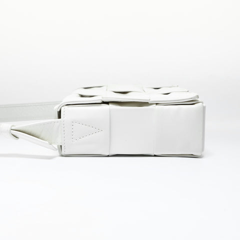 BOTTEGAVENETA Cassette INTRECCIATO Body Bag Shoulder Bag white WS28972