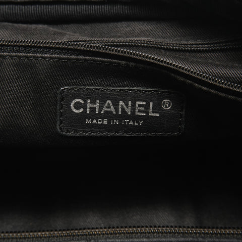 CHANEL Paris New York Line Matelassé Nylon Handtasche schwarz WS29023